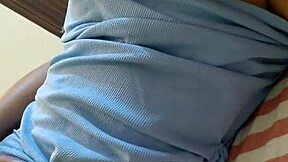 Gorgeous Curvy Big Tits Babe Fingers Swollen Wet Pussy On Cam