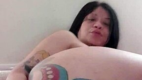 Colombian amateur Latina fingers herself watching you closely
