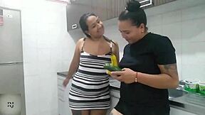 uy, that colombian lesbian ass licking and mutual masturbation with pepino looks so damn tasty!!