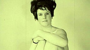 Vintage Amateurs Bare Hairy Beavers in Secret Retro Lives!