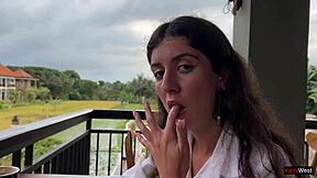 eating cum-covered pizza right in public cafe with face full!!