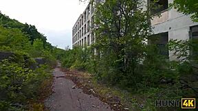 I picked up this sexy russian teen slut outdoors and she cheated on her boyfriend with my cock in public