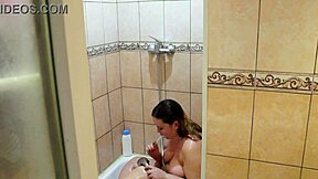 home cam catches chubby milf shower shave plump curves behind scenes