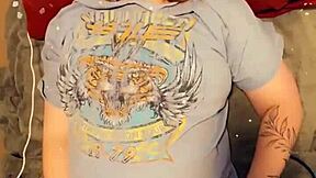 25 Days of Christmas Orgasms Day 4: Pregnant Belly Shakes with EYEROLLING Climax!