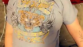 25 Days of Christmas Orgasms Day 4: Pregnant Belly Shakes with EYEROLLING Climax!