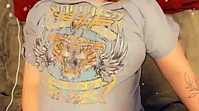 25 Days of Christmas Orgasms Day 4: Pregnant Belly Shakes with EYEROLLING Climax!