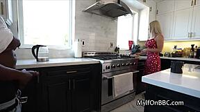 Housewife's Filthy Mouth Hardens That Massive BBC?