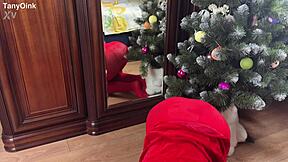 check cindy lou's christmas college cosplay huge ass tease