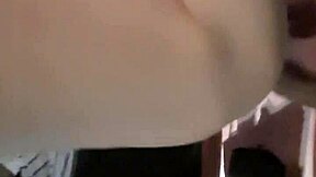 LAGURLEY KEIGHTANIA'S 20CM SHE-COCK DRIPS CUM FROM TOYED CUNTASS
