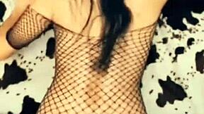 Skinny 40yo sexwife hooks up with hubby's brother