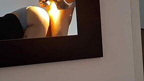 creo que la mesera nos grabo... mi amante me coje tan rico!