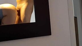 creo que la mesera nos grabo... mi amante me coje tan rico!