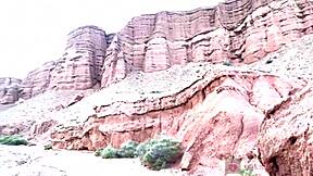 She GAVE a DEEP BLOWJOB with glasses in beautiful outdoor canyon