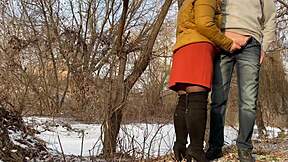 Chubby Stepmom's Huge Ass Pees Bent Over in Homemade Fetish