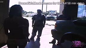 Florida coeds streaking nude on vacation?