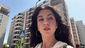 hey stranger, cum on my face then walk me public after street blowjob?