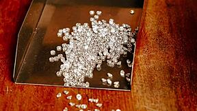 Voyeur spies granny's marilyn monroe deepthroat in corset leather