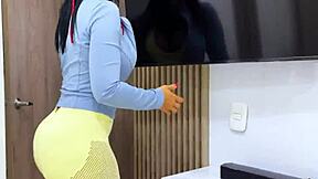 Colombian milf Sayafit fixes TV then pounds my cock with huge ass anal