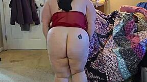 bbw strips out of lingerie showing huge curves