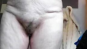 german granny rams cucumber deep in hairy mature beaver