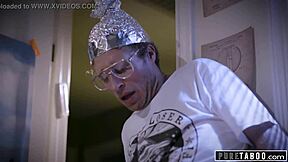 What if a conspiracy theorist hooks up with this sexy alien milf?