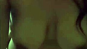 me encanta que me cojan por el culo me pone cachonda