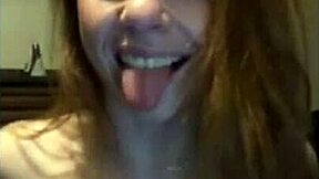 little red's gettin all wet n flexible fingerbanging till she cums