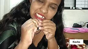 Desi Kavita bhabhi rides small cock missionary style