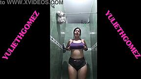 I masturbate in brother-in-law's bathroom recording wet pussy play