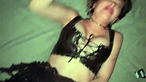 wanna see her bend over for extra cash while i catch those wet orgasms?