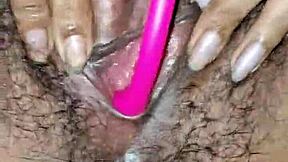 Very hot hairy desi indian bhabhi inserts huge dildo in juicy pussy