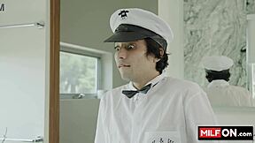 Hot big ass brunette seduces friend for pussy fuck in bathtub?