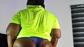 Mara Exotic shakes massive oiled ebony BBW ass close-up