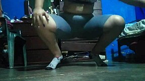 hey check this very sexy brunette's big ass workout flash