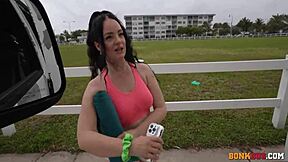 Chubby girl finishes yoga then bends for hot ass fuck in car