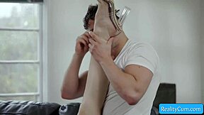 octavia red seduces jay romero on sofa with big naturals