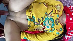 Desi Bhabhi Village Fuck Hindi