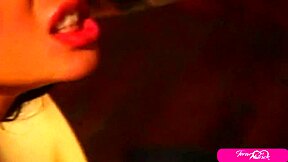 Ever wonder how hunk Evan Seinfeld makes Tera Patrick swallow every drop of his hot load?