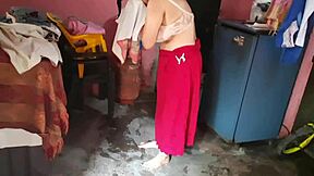 Indian Bhabhi Biggest Boobs Wet Pussy Outdoor Show