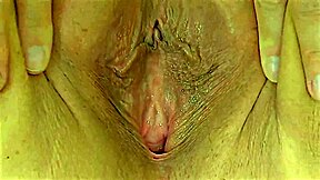 hey come watch my workout closeups of this big juicy ass in leggings... wide hips milf views