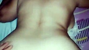 ESPOSA BEGS FOR MORE PUSSY CUMSHOT