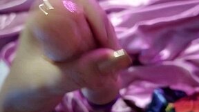 Chubby Andrea's Huge Cum Gushes Wildly on Honeyplaybox