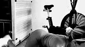 creeper spies msacs fat ass during sweaty workout