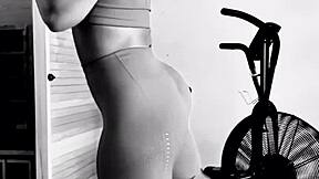 creeper spies msacs fat ass during sweaty workout