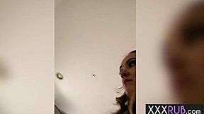 dirty teen samantha hayes tempts mature mindi mink post-massage