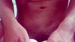 自慰中出超爽~想看更多就私我多发点