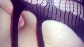 Curvy amateur fingers big clit pussy dirty talk orgasms wet