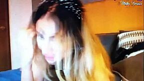 Sexy Blonde Webcam Slut's Look and Dirty Talk Drive Me Wild with Desire