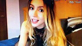 Sexy Blonde Webcam Slut's Look and Dirty Talk Drive Me Wild with Desire