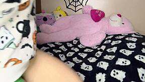 hey babe after yoga wanna watch me tease my tight pussy like a slut for that gym guy